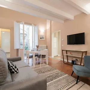  Appartement Scala Via Borgo Pinti